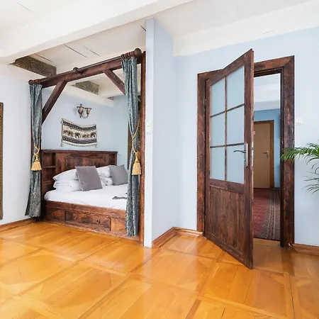 Main Square Old Town 11 Florianska Street Apartment Krakau
