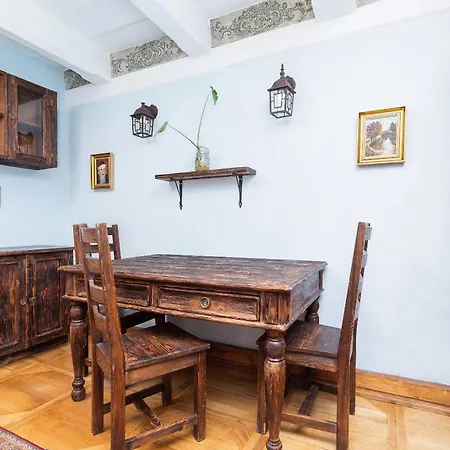 Main Square Old Town 11 Florianska Street Apartment
