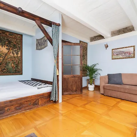 Main Square Old Town 11 Florianska Street Apartment Krakau